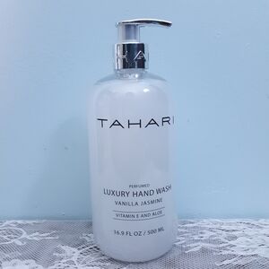 Tahari Vanilla Jasmine Scented Hand Wash Liquid Soap 16.9oz Perfumed Cleanser